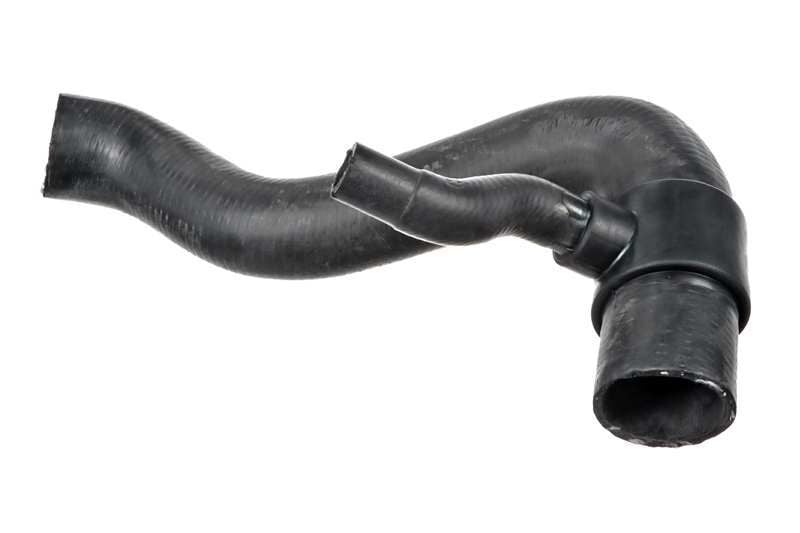 BSG A9015012682 RADYATÖR HORTUMU ALT MERCEDES SPRT.208,308,213,313,413,CDI