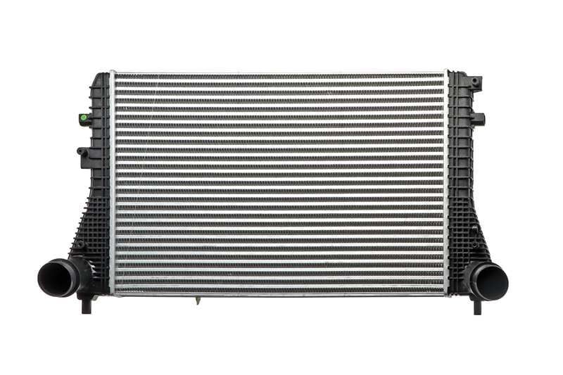 BSG 1K0145803AF TURBO RADYATÖRÜ VW GOLF6-JETTA-CADDY-A3