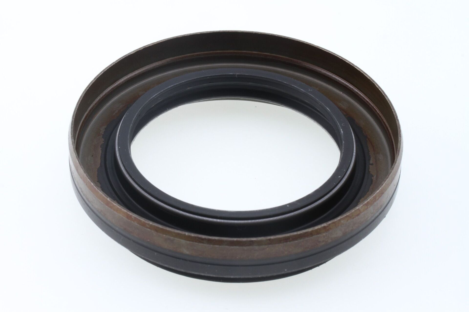 FEBI 33107505601  DIFERANSIYEL KEÇESI BMW E46-E90-E91-E92-E93-F20-F21-F22-F23-F30-F31-F34-F35-F32-F33-F36-E60-E61-F10-F11-F12-F13-X1 E84-X3 E83-X3 G01-X3 G08