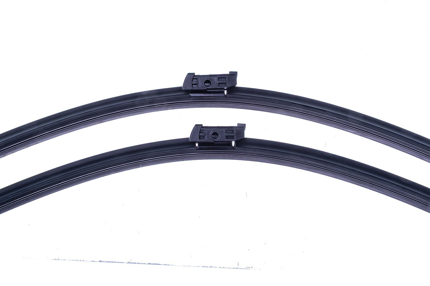 BOSCH 10A998002 SILECEK SÜPÜRGESI ÖN TAKIM VW ID3